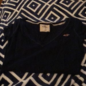 Short sleeves navy v neck shirt hollister
